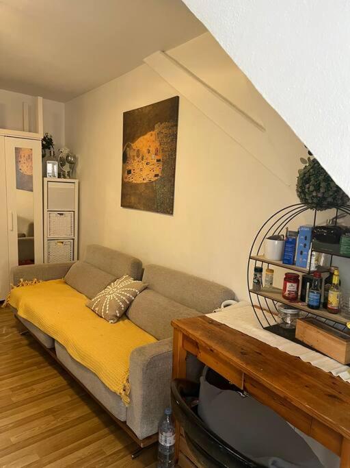 Apartment Near Central Station Zurich Bagian luar foto
